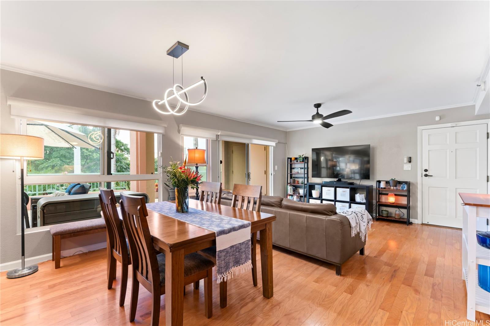 Country Club Village condo # 110, Honolulu, Hawaii - photo 6 of 25