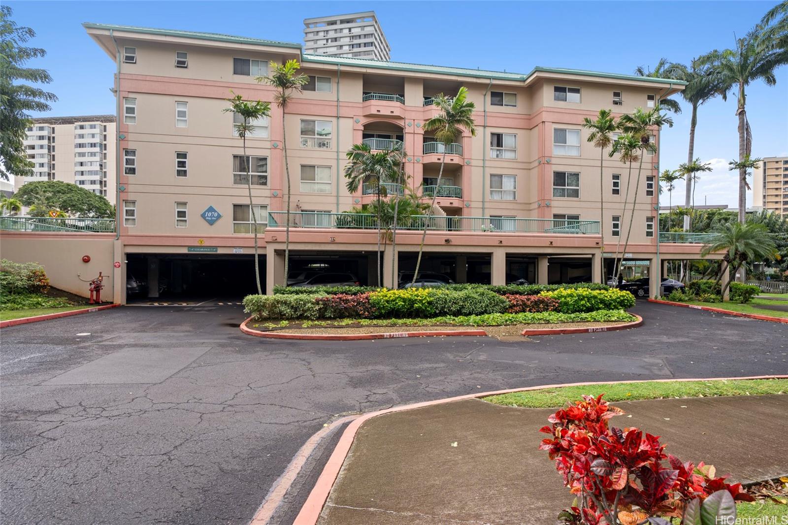 Country Club Village condo # 401, Honolulu, Hawaii - photo 21 of 22