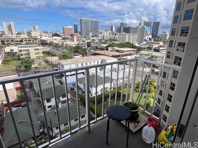 1073 Kinau condo # 1004, Honolulu, Hawaii - photo 14 of 18