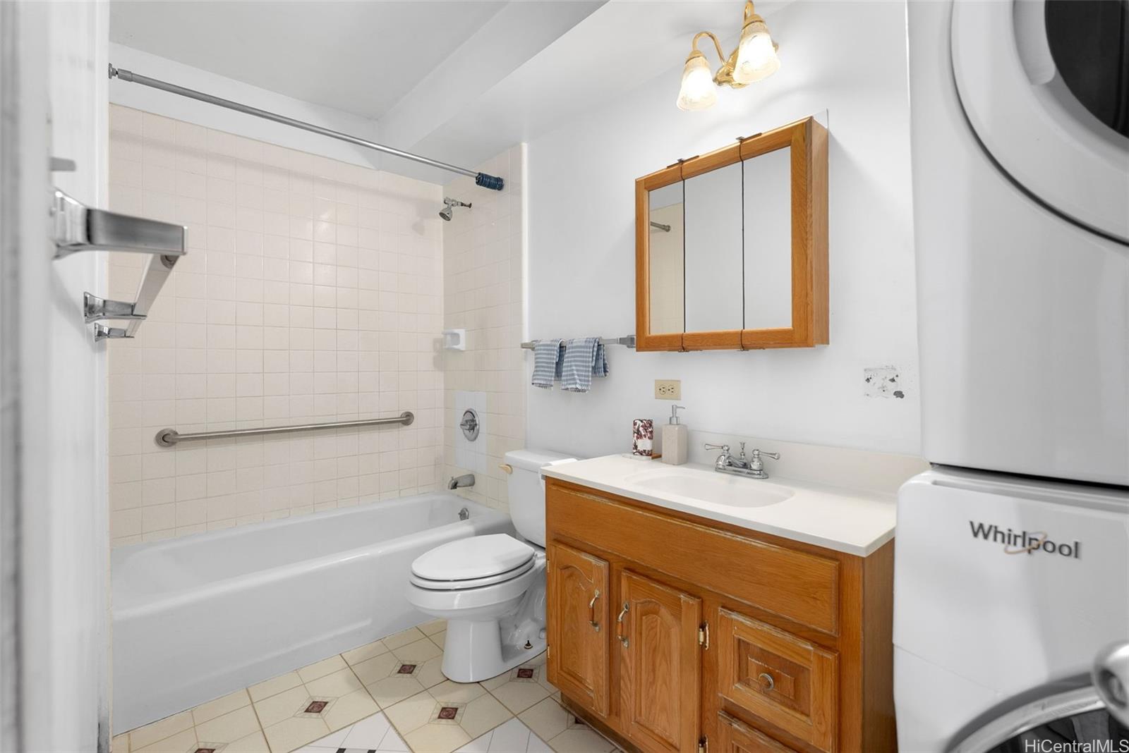 1073 Kinau condo # 1004, Honolulu, Hawaii - photo 7 of 22