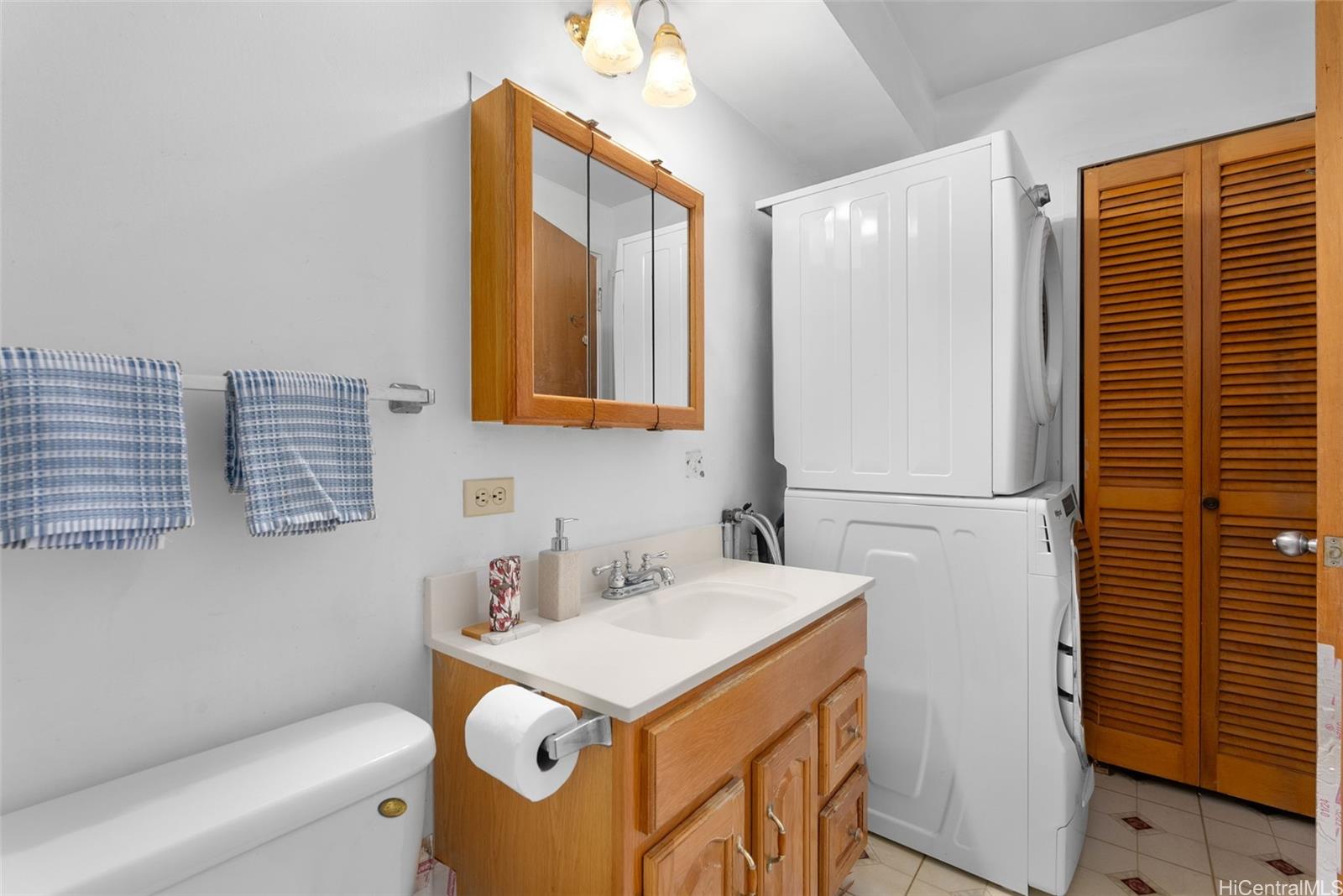 1073 Kinau condo # 1004, Honolulu, Hawaii - photo 8 of 22