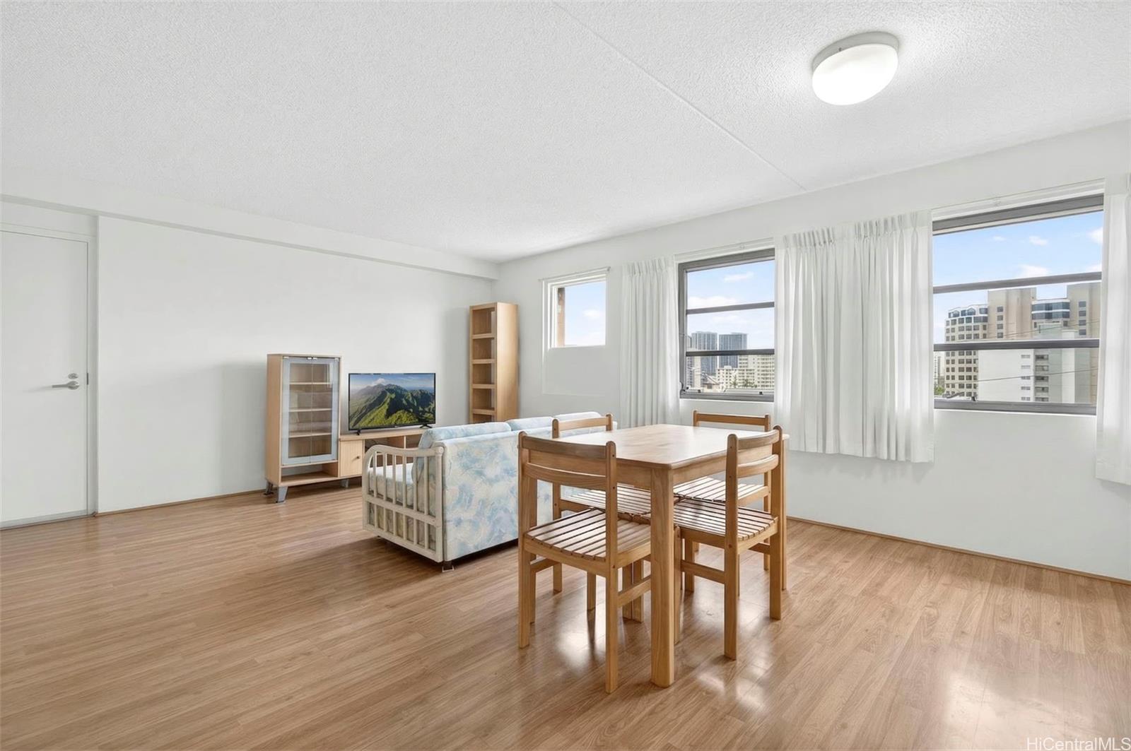 Prince Lunalilo condo # 501, Honolulu, Hawaii - photo 11 of 24