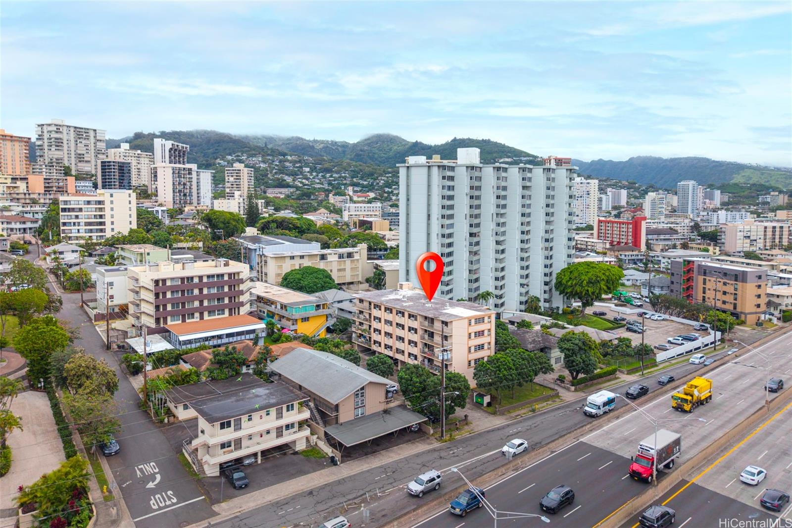 Prince Lunalilo condo # 501, Honolulu, Hawaii - photo 22 of 24