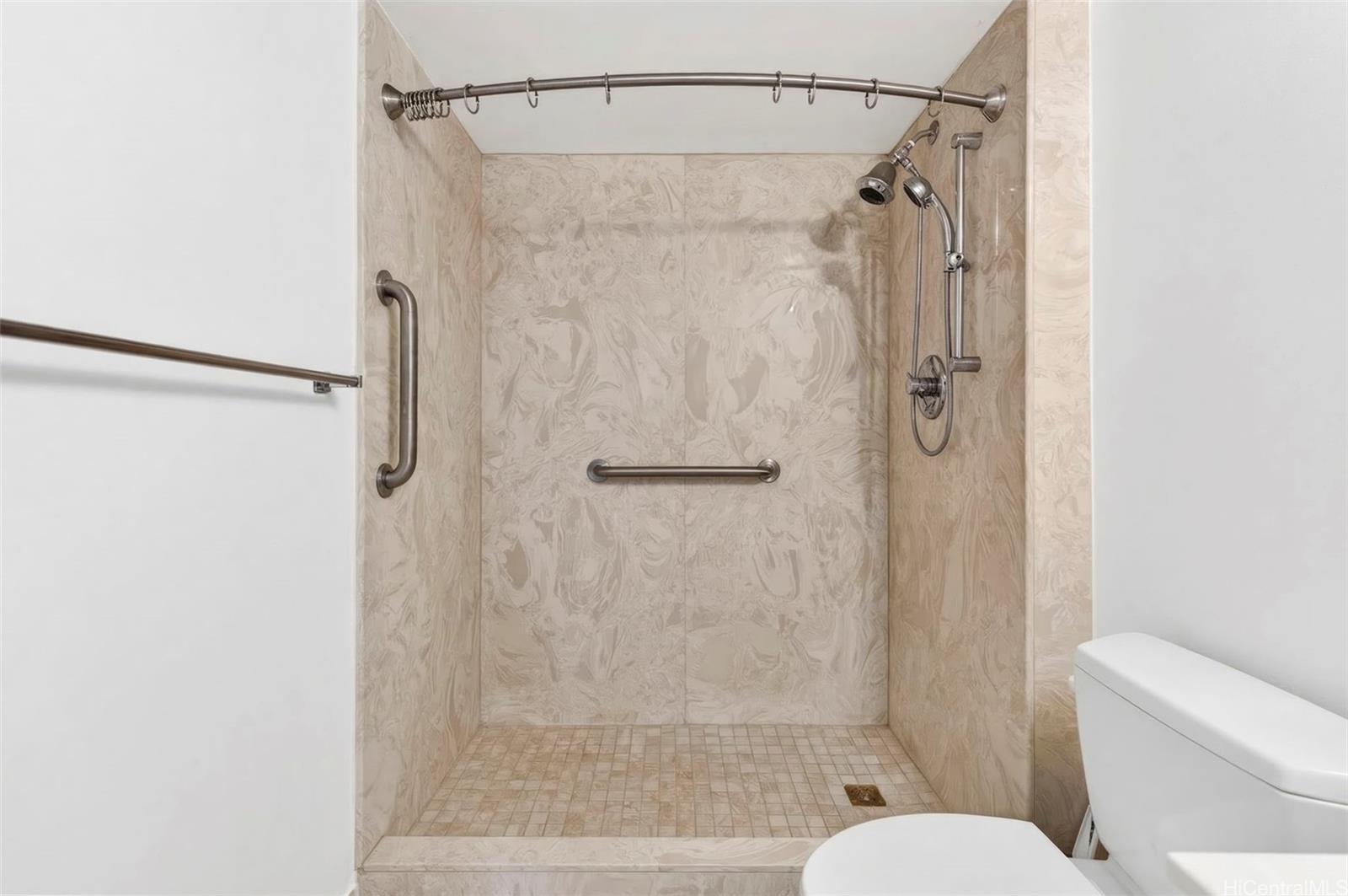 Prince Lunalilo condo # 501, Honolulu, Hawaii - photo 7 of 24