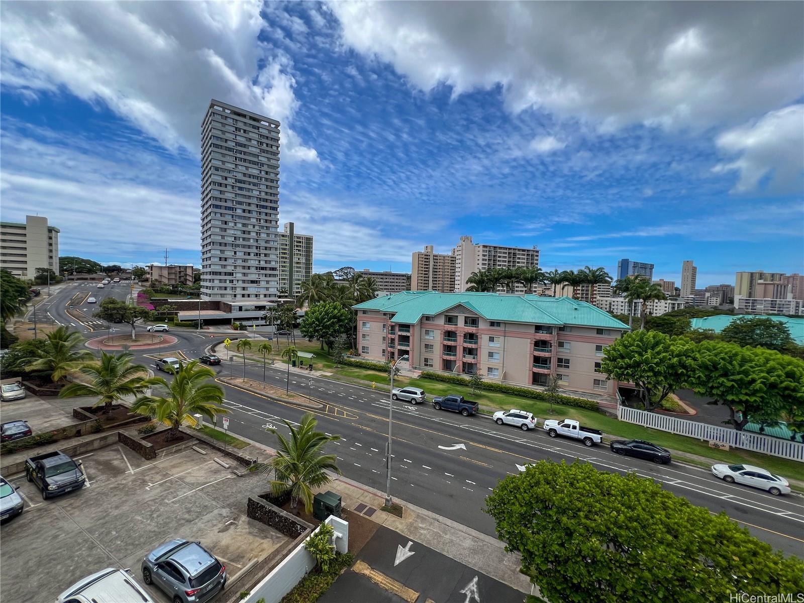 East Lake Apts condo # 606, Honolulu, Hawaii - photo 2 of 20