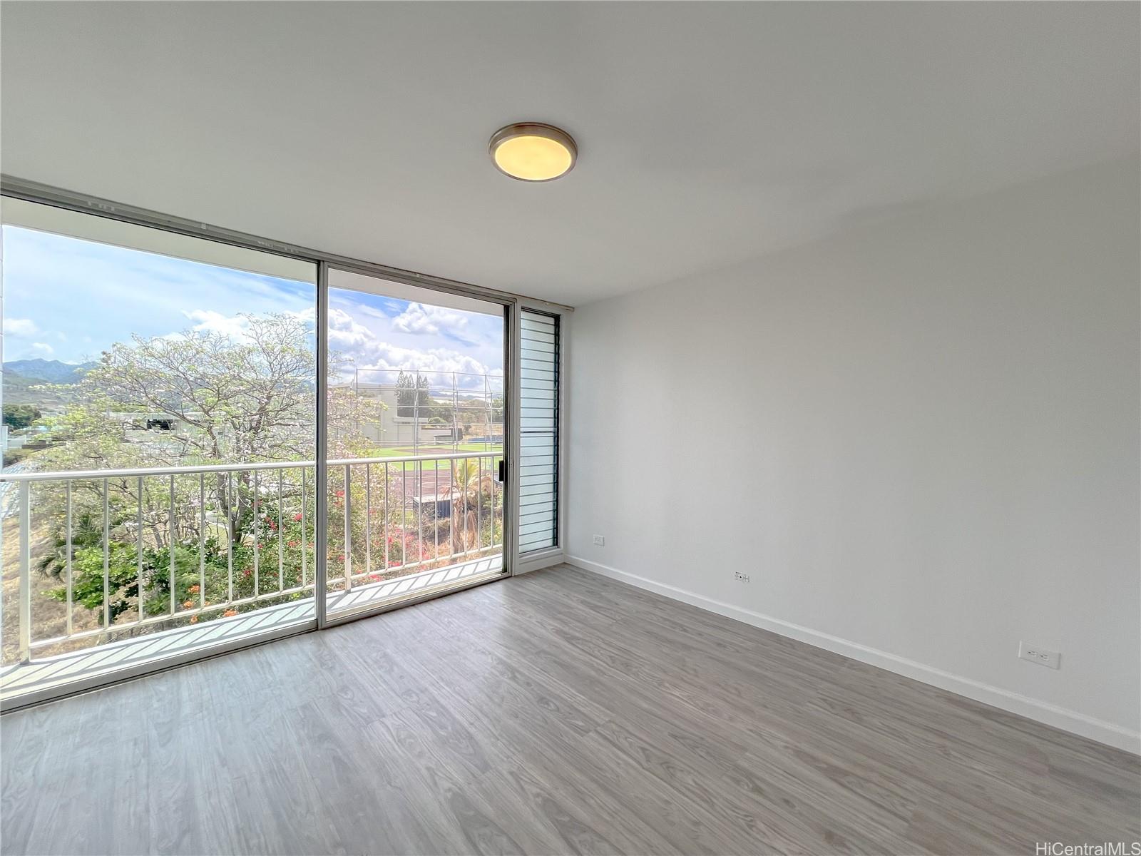 East Lake Apts condo # 606, Honolulu, Hawaii - photo 14 of 20