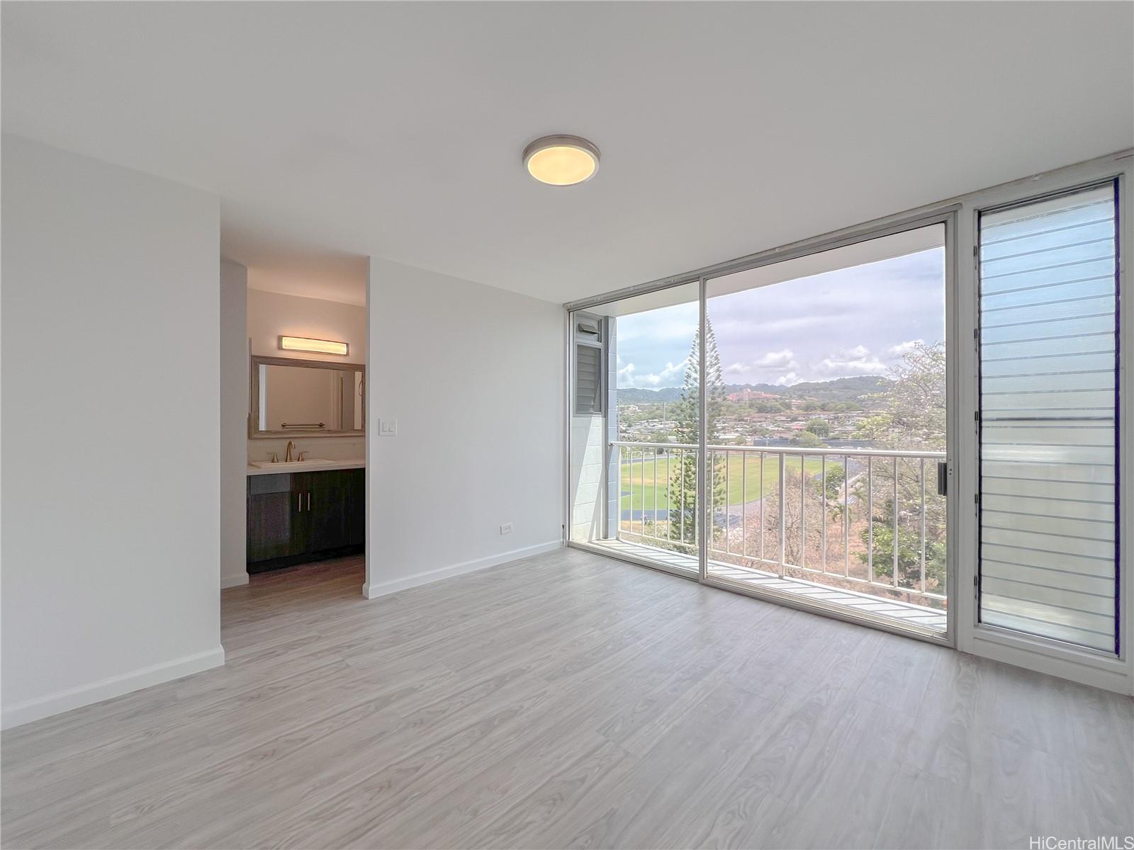 East Lake Apts condo # 606, Honolulu, Hawaii - photo 15 of 20