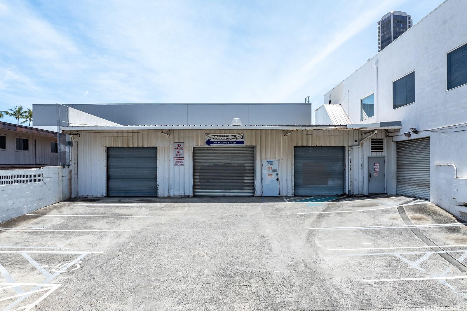 1079-1085 S Beretania St Honolulu Oahu commercial real estate photo3 of 18