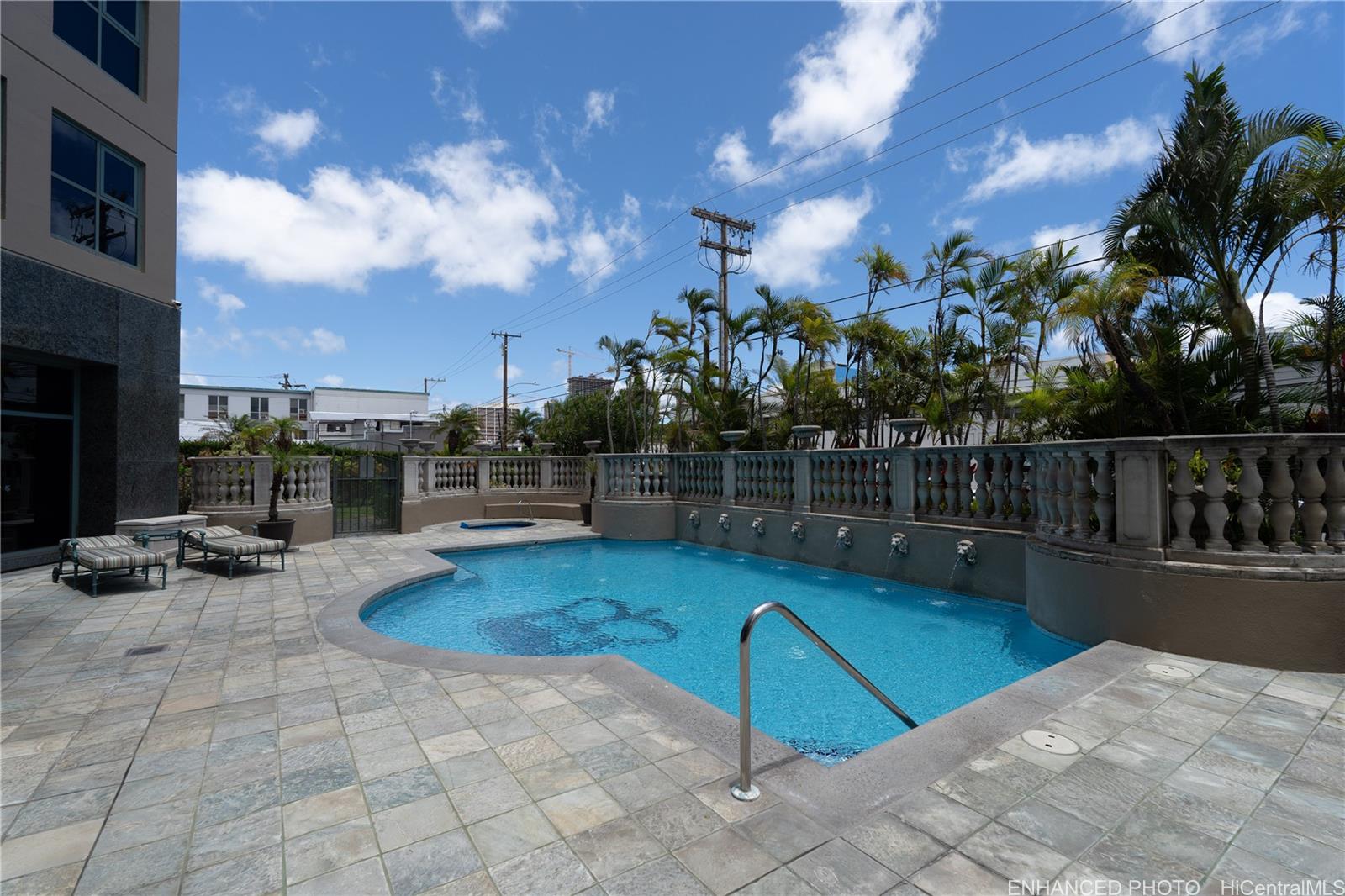 Queen Victoria Residences condo # 1104, Honolulu, Hawaii - photo 24 of 25