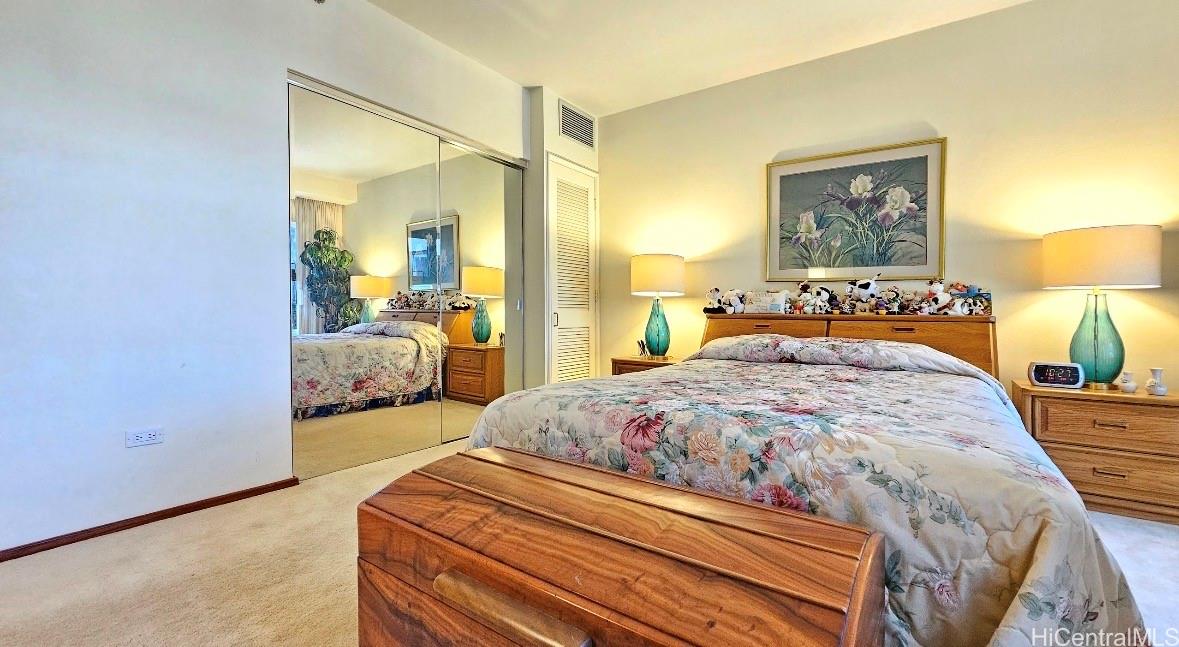 Queen Victoria Residences condo # 502, Honolulu, Hawaii - photo 8 of 25