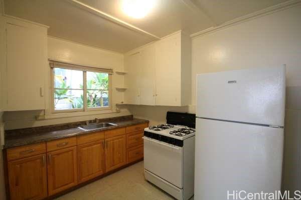 1084 Karratti Ln Honolulu - Rental - photo 5 of 10