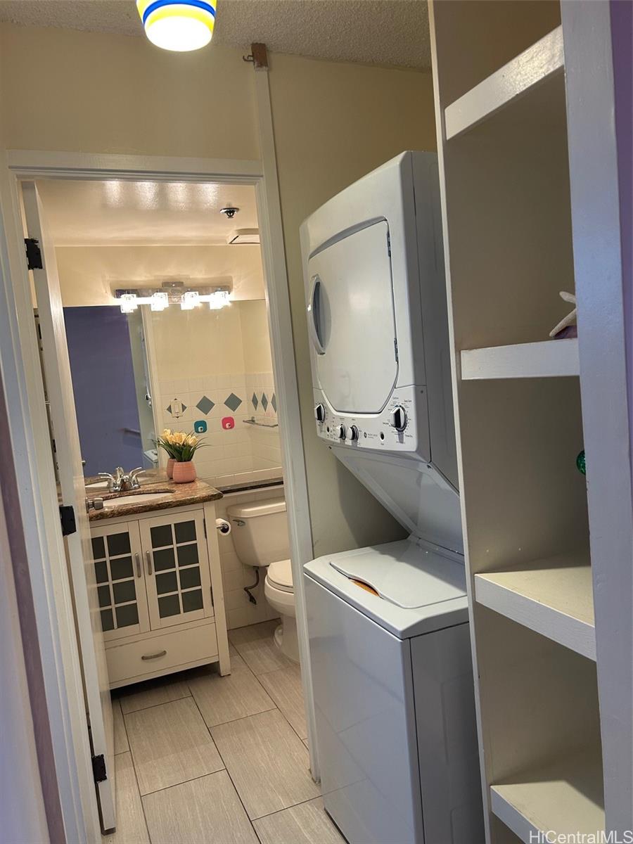 Executive Centre condo # 1124, Honolulu, Hawaii - photo 5 of 7