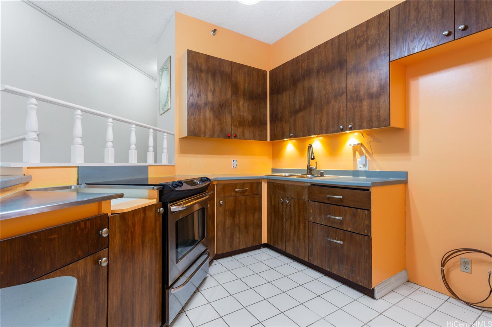 Executive Centre condo # 1126, Honolulu, Hawaii - photo 2 of 22