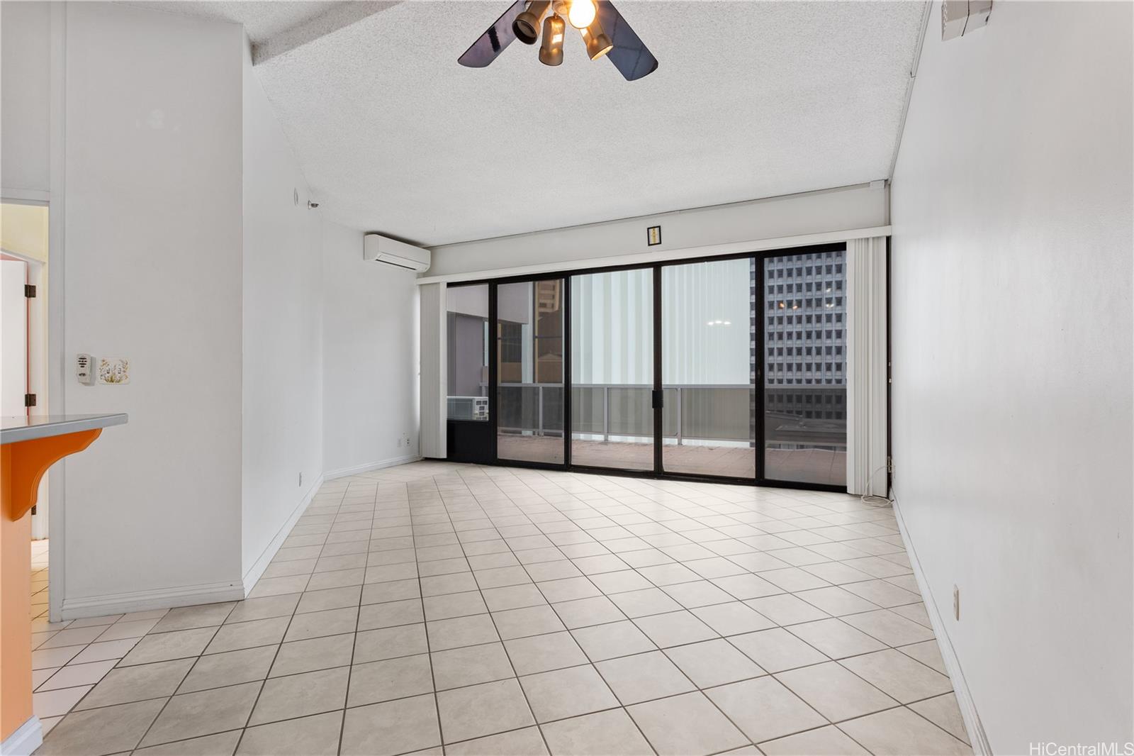 Executive Centre condo # 1126, Honolulu, Hawaii - photo 5 of 22