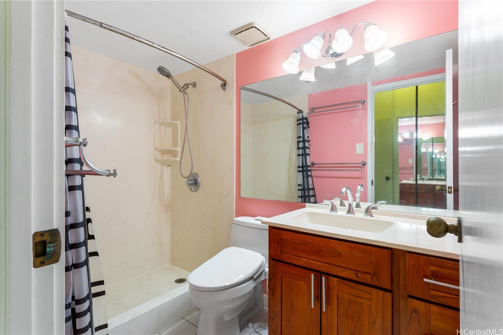 Executive Centre condo # 1126, Honolulu, Hawaii - photo 10 of 22