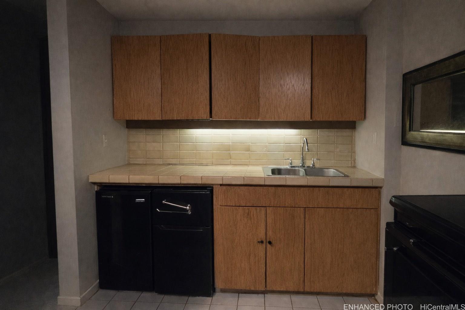 Executive Centre condo # 1404, Honolulu, Hawaii - photo 3 of 17