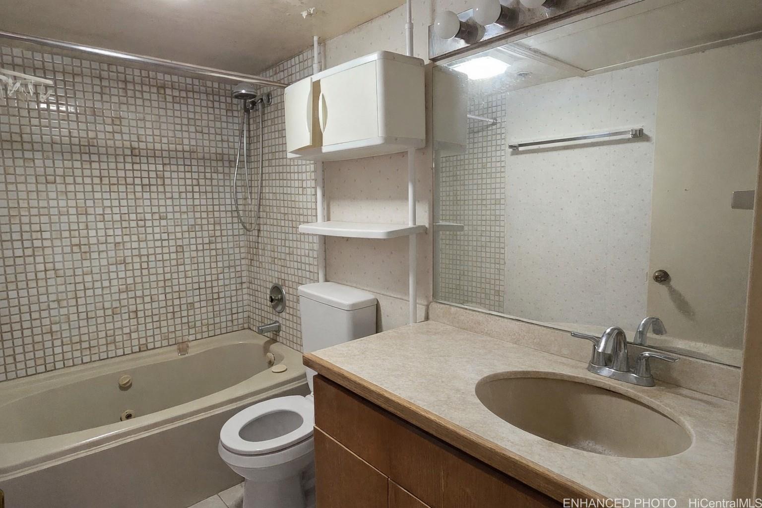 Executive Centre condo # 1404, Honolulu, Hawaii - photo 4 of 17