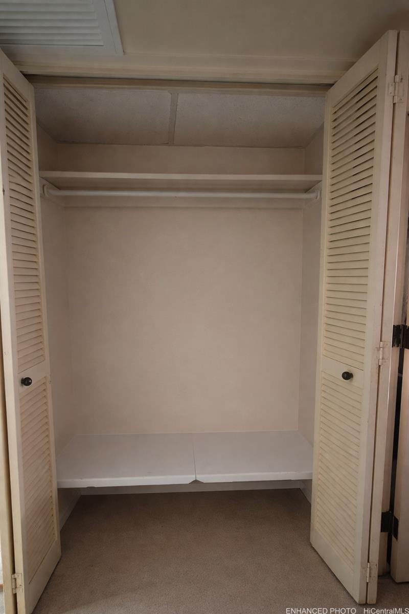 Executive Centre condo # 1404, Honolulu, Hawaii - photo 5 of 17