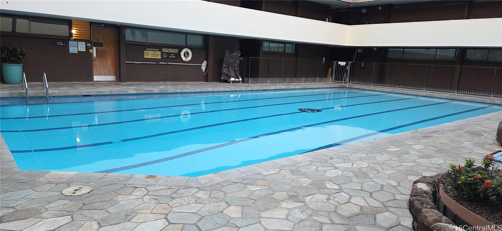 Executive Centre condo # 1404, Honolulu, Hawaii - photo 10 of 16