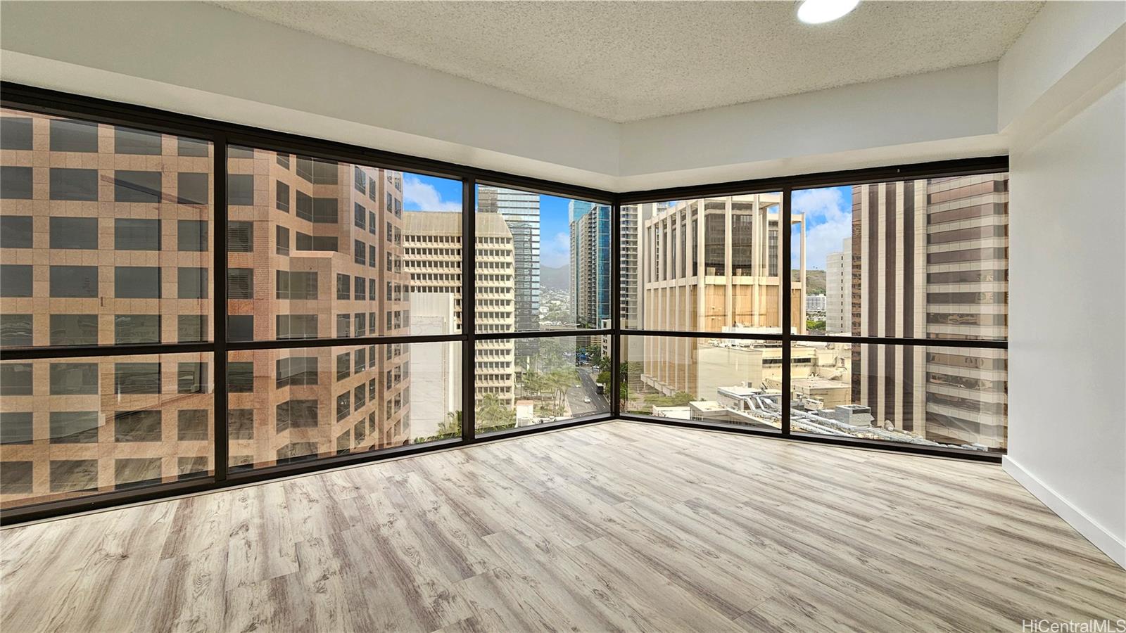 Executive Centre condo # 1411, Honolulu, Hawaii - photo 15 of 24