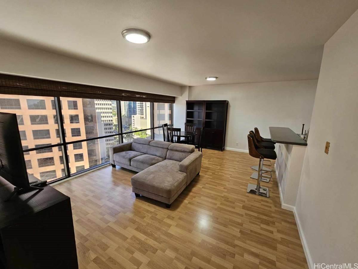 1088 Bishop St Honolulu - Rental - photo 3 of 12