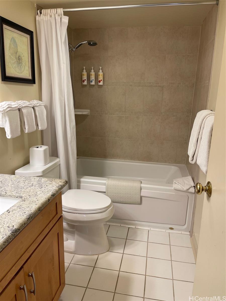 Executive Centre condo # 1611, Honolulu, Hawaii - photo 12 of 25