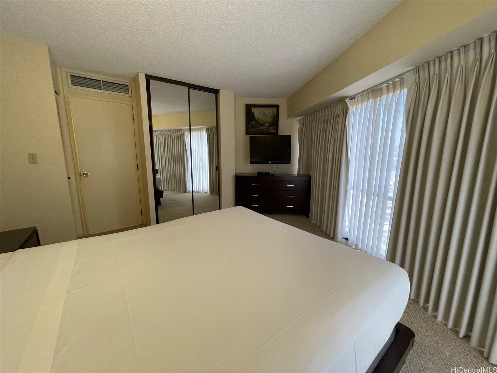 Executive Centre condo # 1611, Honolulu, Hawaii - photo 13 of 25