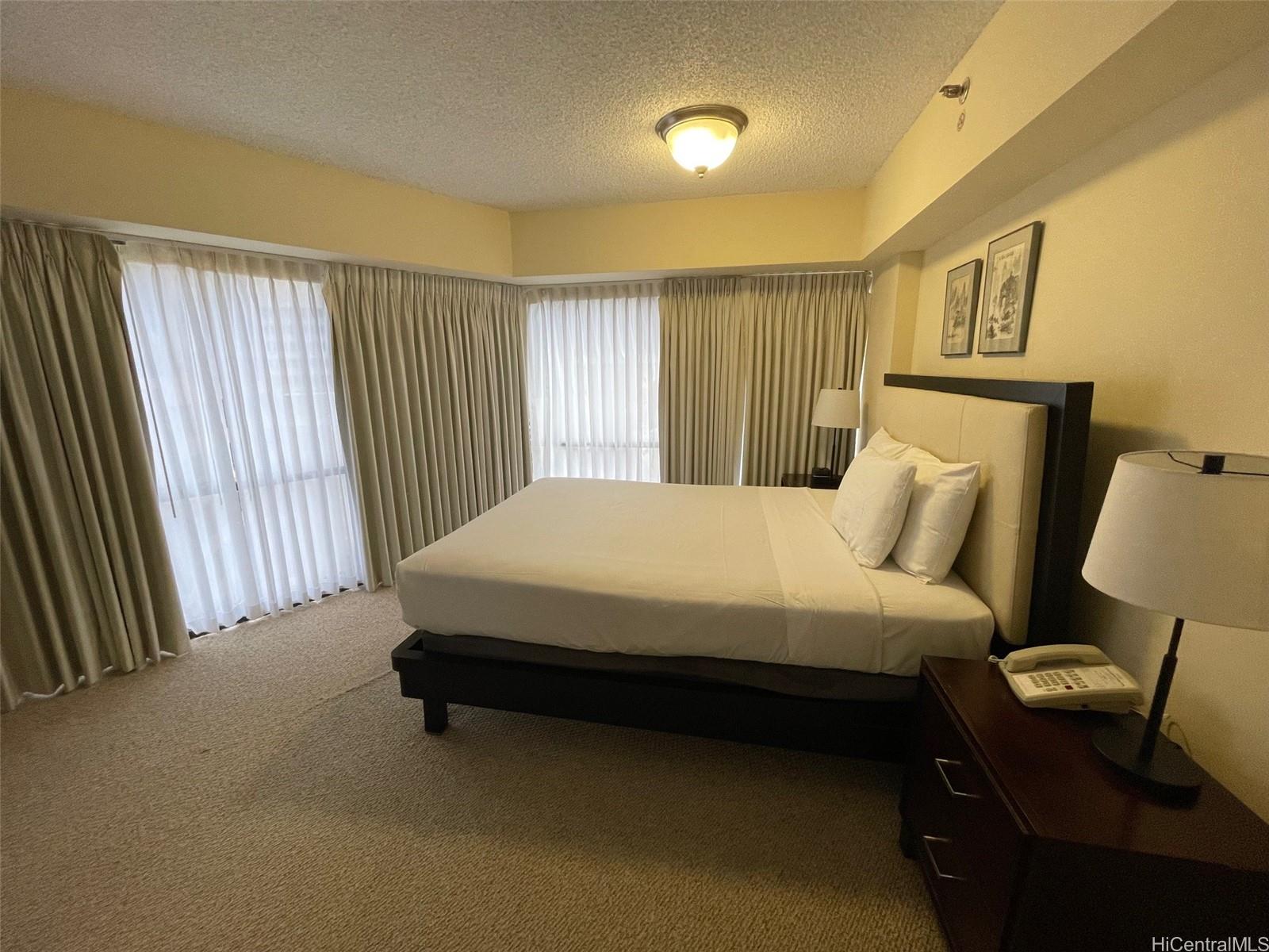 Executive Centre condo # 1611, Honolulu, Hawaii - photo 15 of 25