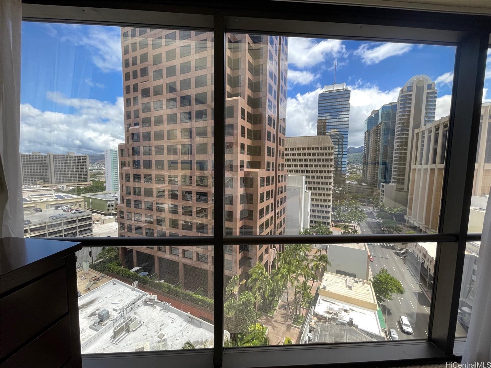 Executive Centre condo # 1611, Honolulu, Hawaii - photo 18 of 25