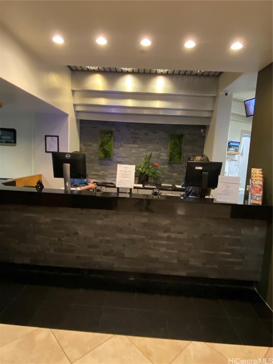 Executive Centre condo # 1611, Honolulu, Hawaii - photo 4 of 25