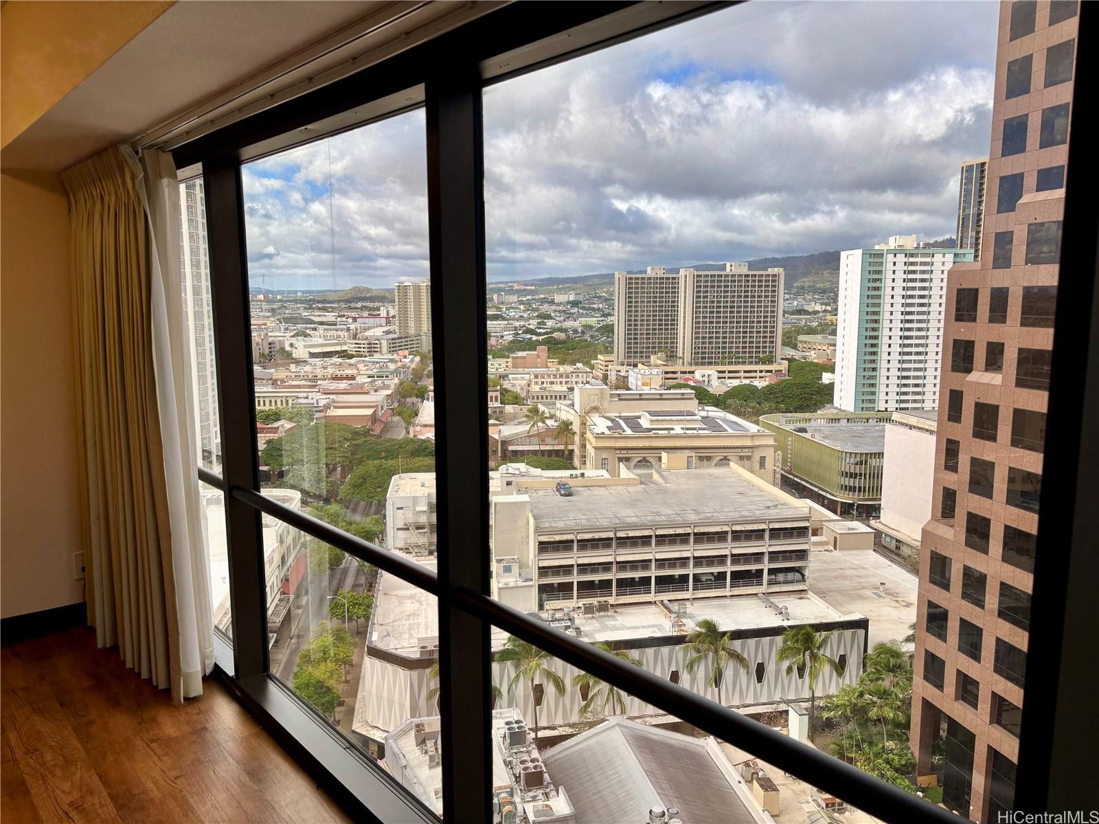 Executive Centre condo # 1812, Honolulu, Hawaii - photo 2 of 7
