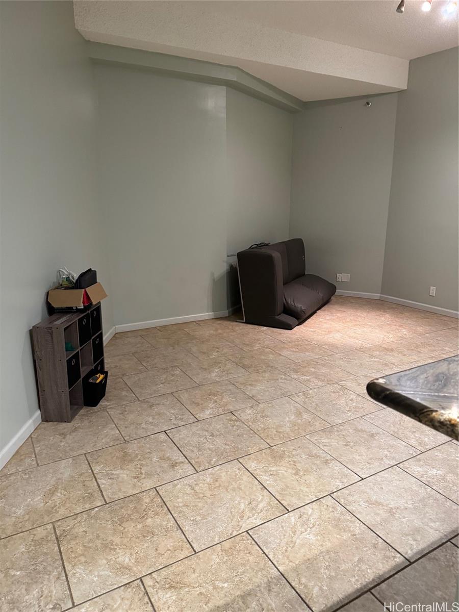 Executive Centre condo # 203, Honolulu, Hawaii - photo 17 of 25