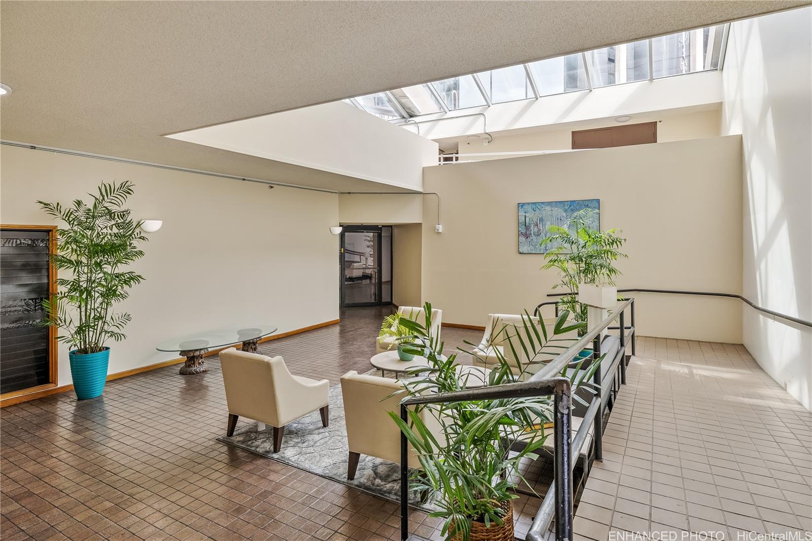 Executive Centre condo # 2110, Honolulu, Hawaii - photo 17 of 18