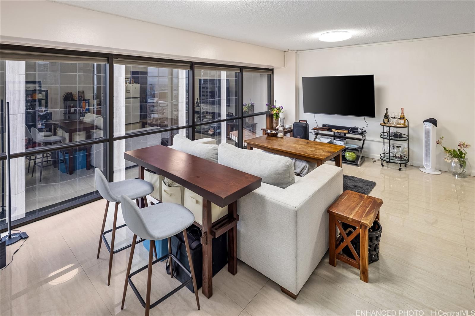 Executive Centre condo # 2210, Honolulu, Hawaii - photo 2 of 13