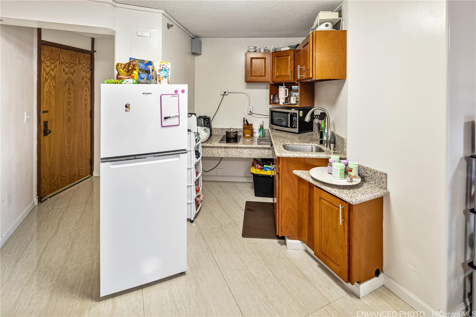 Executive Centre condo # 2210, Honolulu, Hawaii - photo 3 of 13