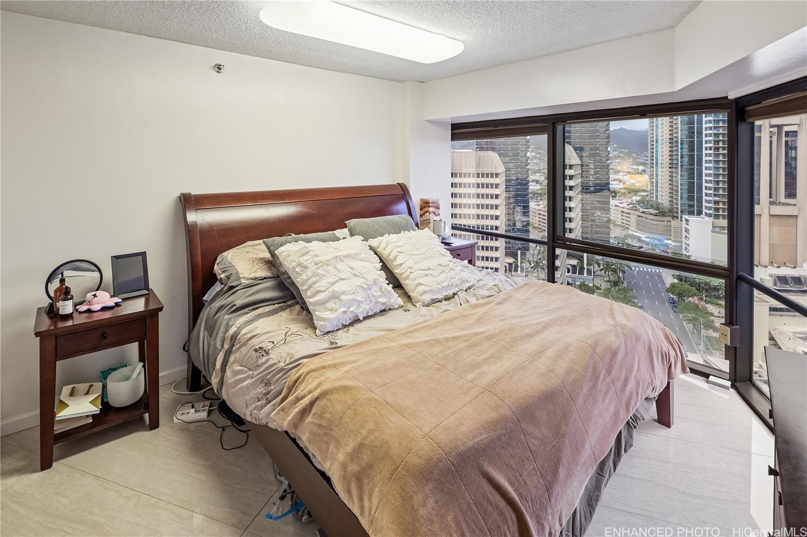 Executive Centre condo # 2210, Honolulu, Hawaii - photo 5 of 13