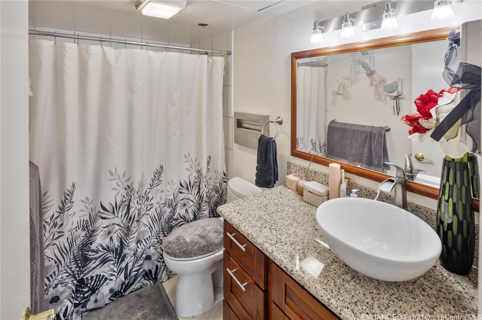 Executive Centre condo # 2210, Honolulu, Hawaii - photo 6 of 13