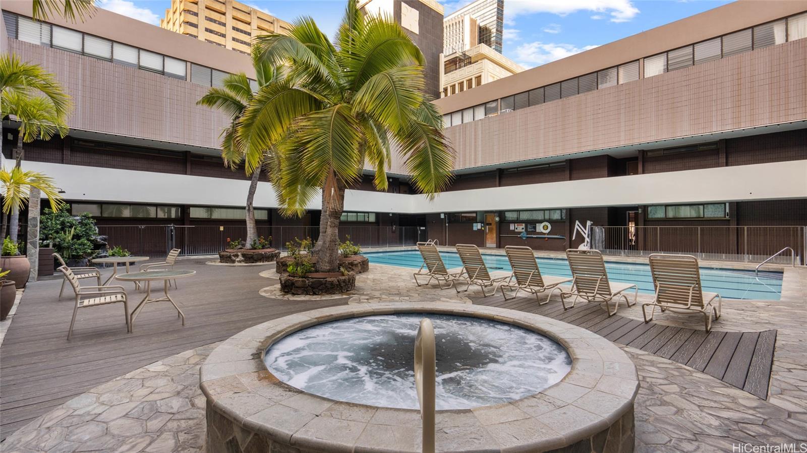 Executive Centre condo # 2501, Honolulu, Hawaii - photo 14 of 18