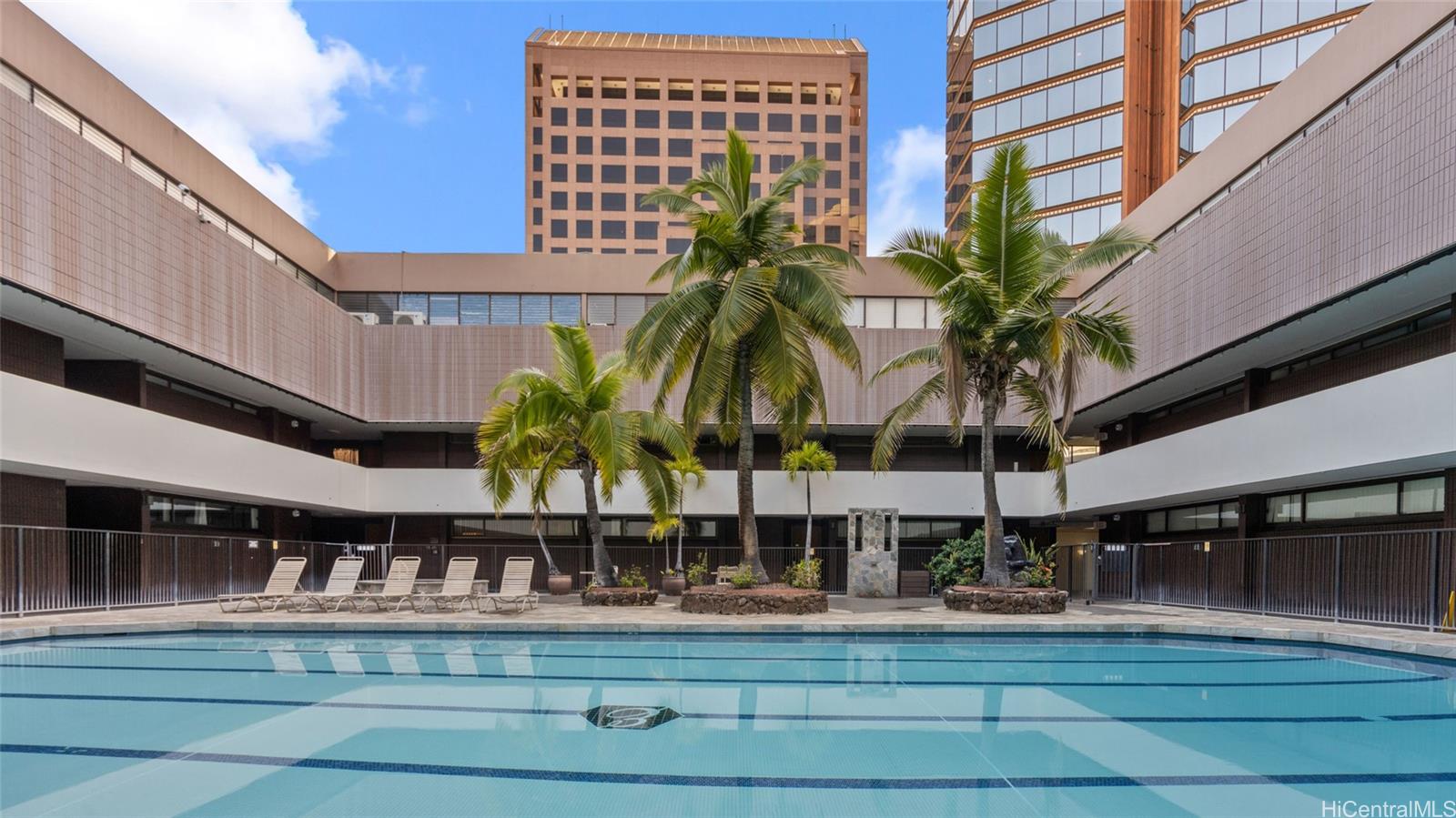 Executive Centre condo # 2501, Honolulu, Hawaii - photo 16 of 18