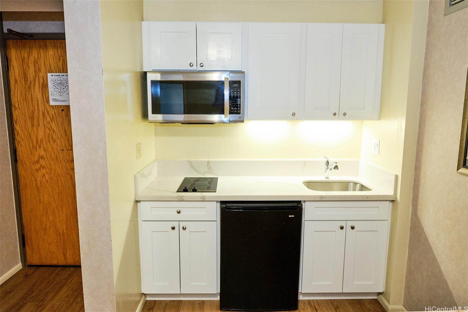 Executive Centre condo # 2712, Honolulu, Hawaii - photo 5 of 12