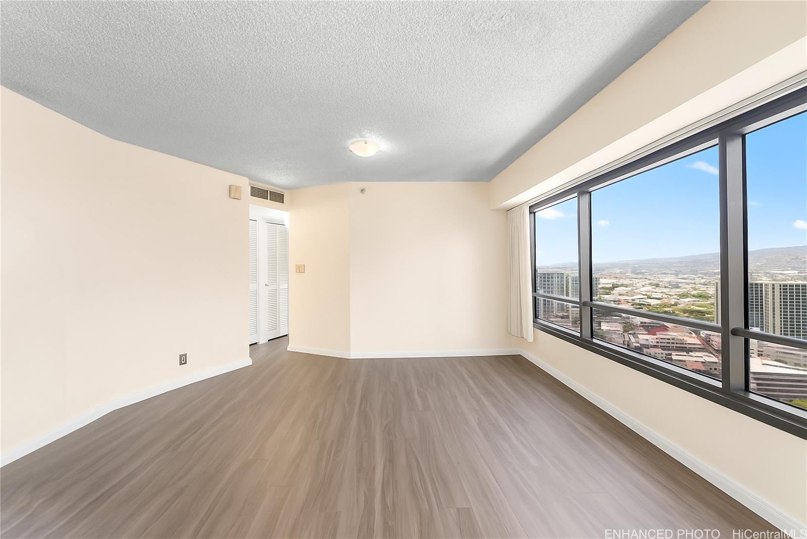 Executive Centre condo # 2902, Honolulu, Hawaii - photo 4 of 10