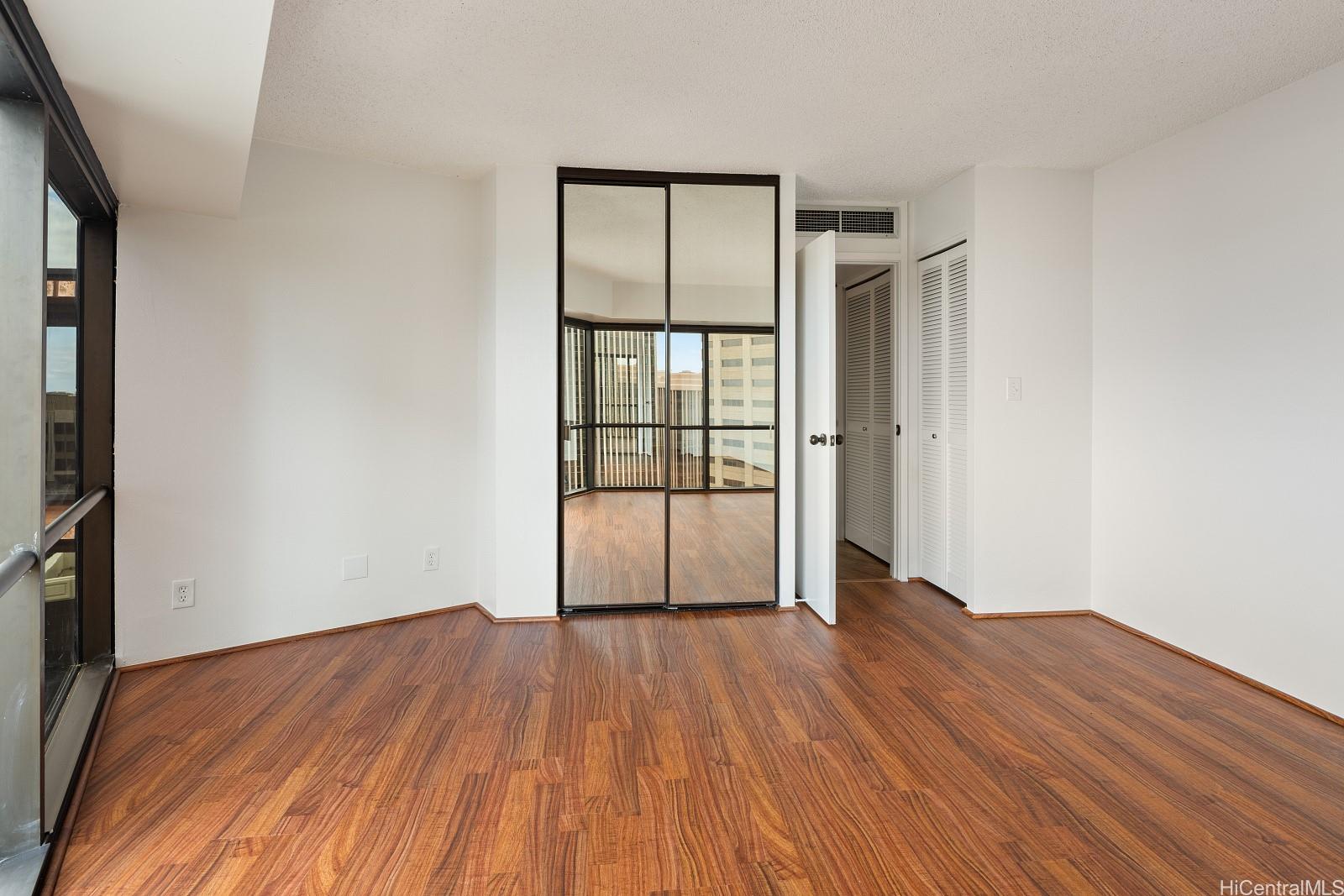 Executive Centre condo # 2906, Honolulu, Hawaii - photo 12 of 23