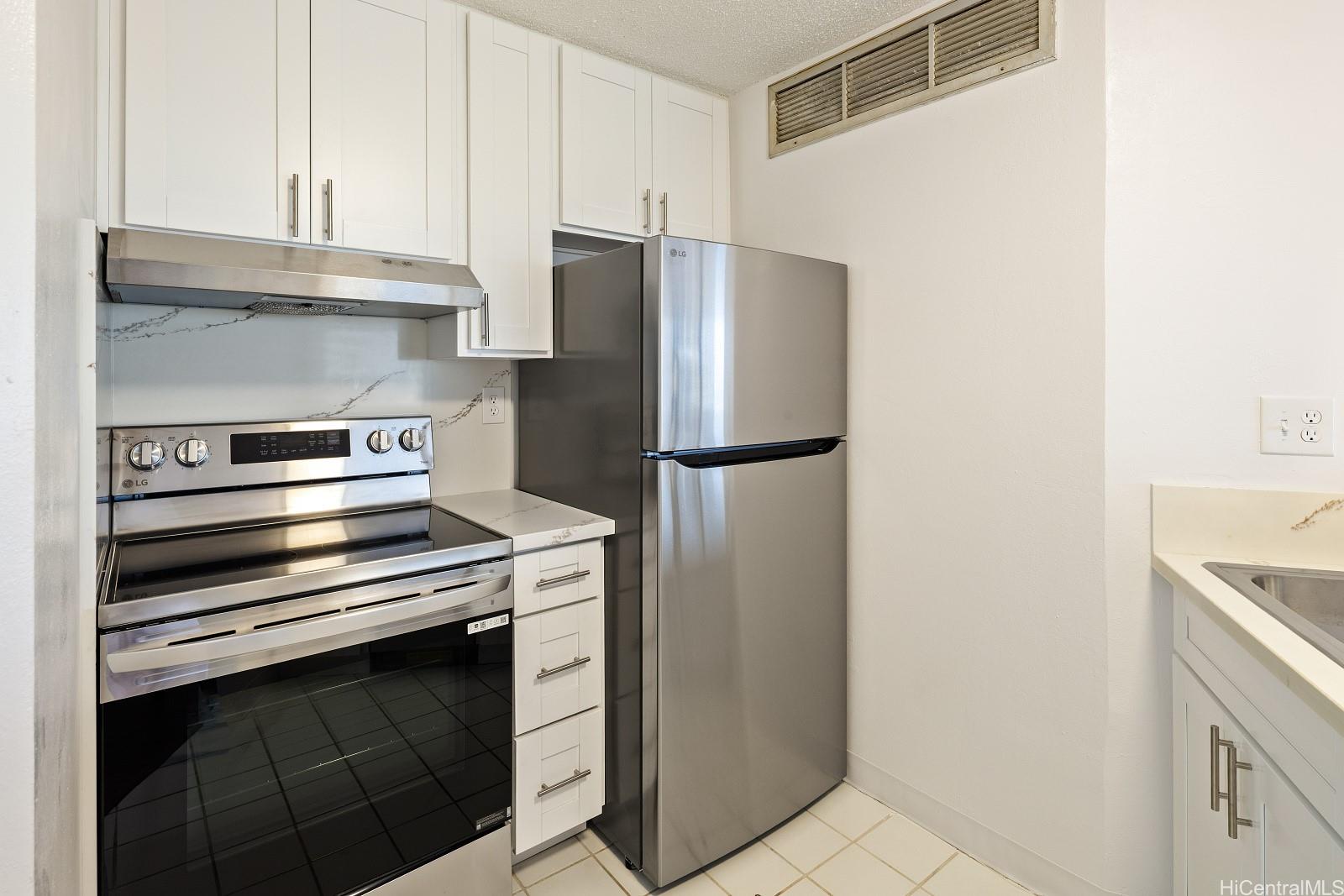 Executive Centre condo # 2906, Honolulu, Hawaii - photo 4 of 23