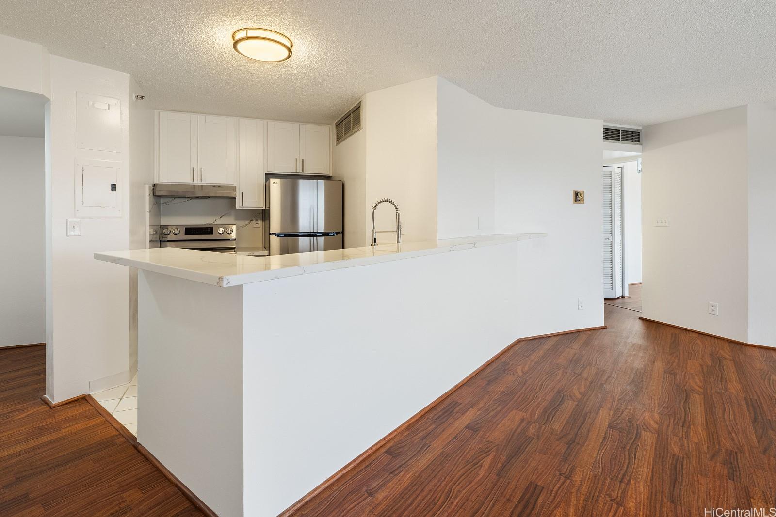 Executive Centre condo # 2906, Honolulu, Hawaii - photo 10 of 23