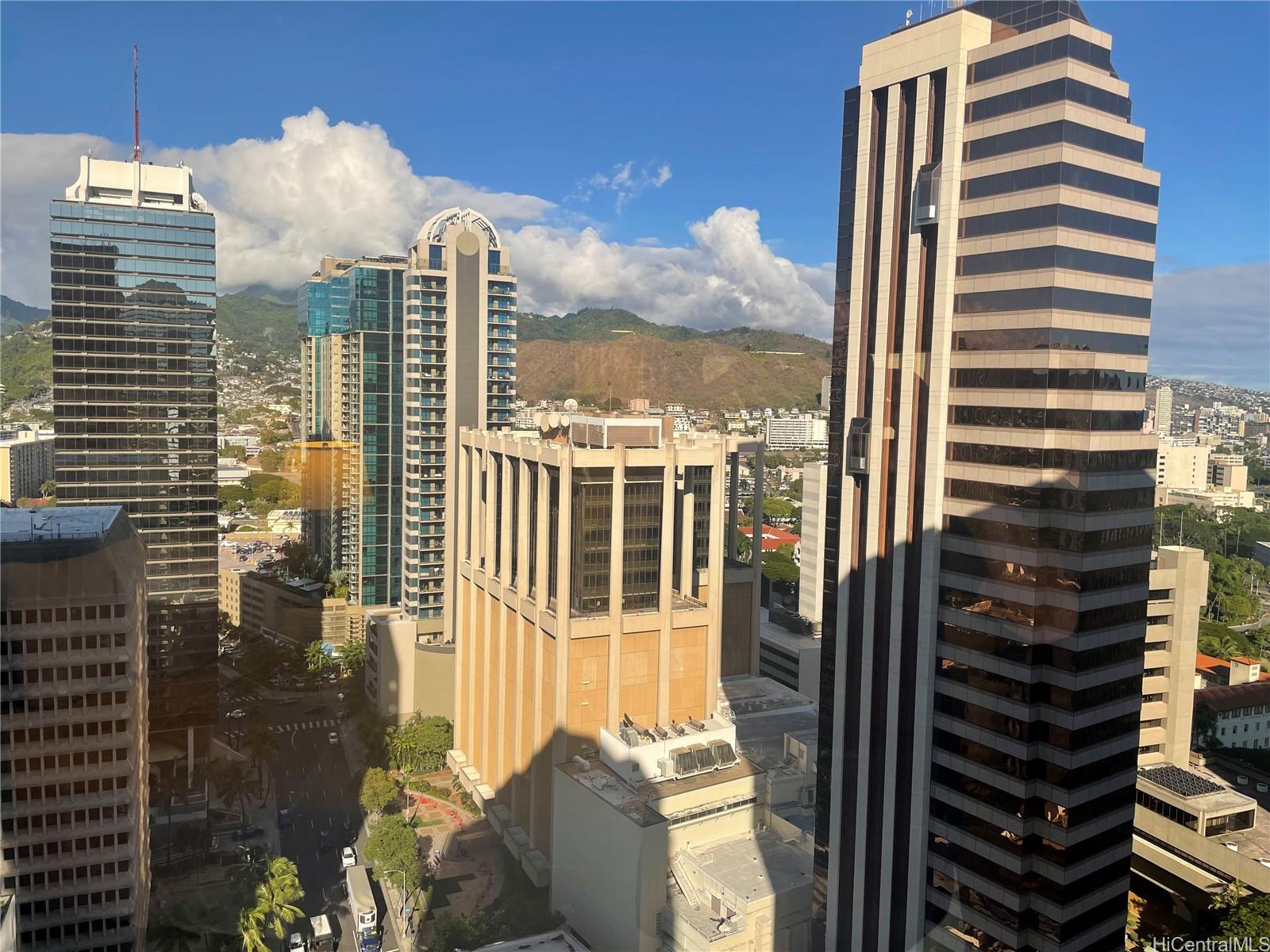 Executive Centre condo # 3110, Honolulu, Hawaii - photo 15 of 18