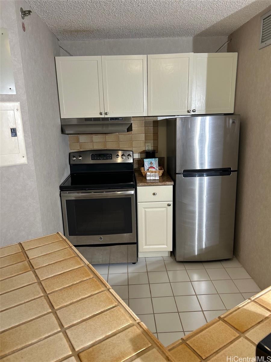 Executive Centre condo # 3510, Honolulu, Hawaii - photo 9 of 15