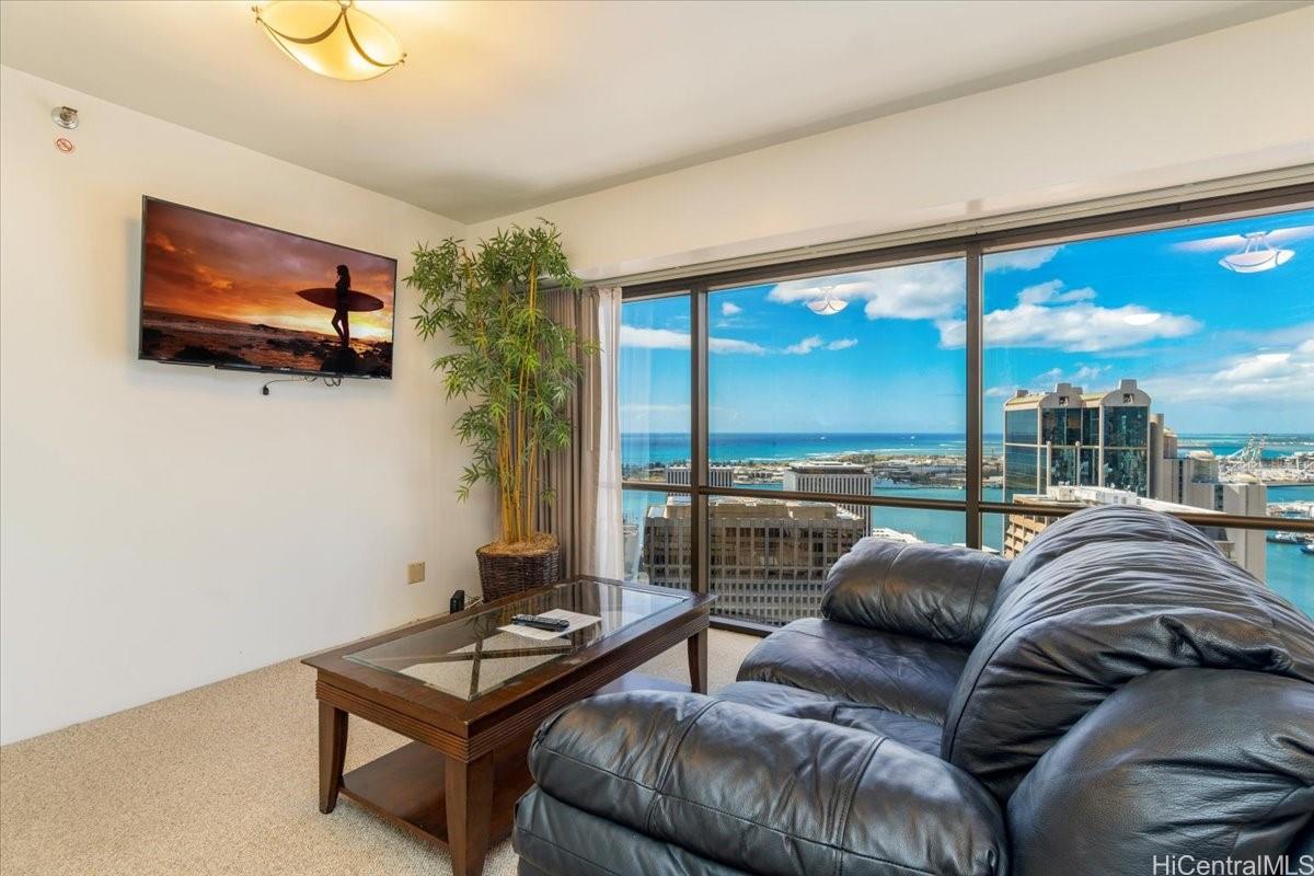 Executive Centre condo # 3706, Honolulu, Hawaii - photo 10 of 25