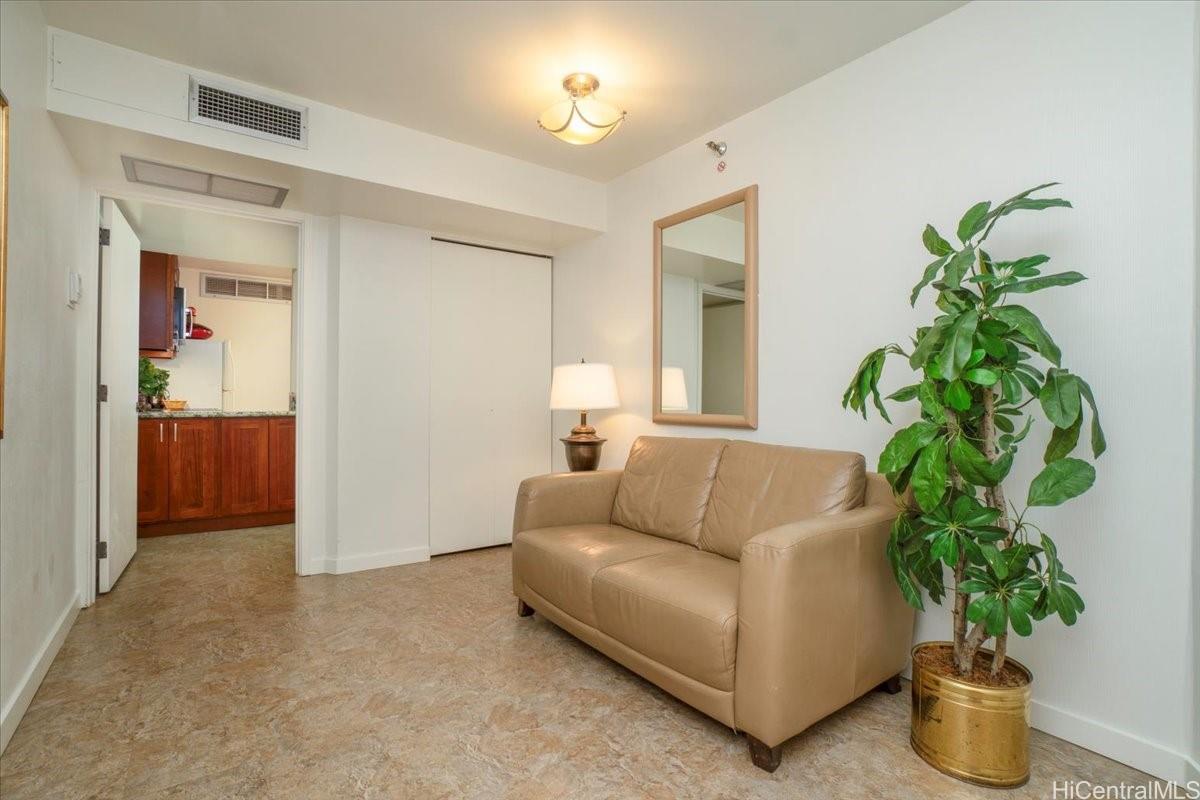 Executive Centre condo # 3706, Honolulu, Hawaii - photo 4 of 25