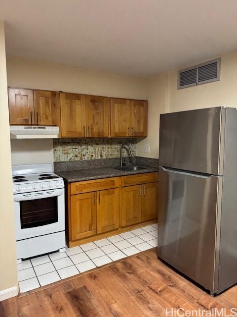 Executive Centre condo # 712, Honolulu, Hawaii - photo 10 of 11