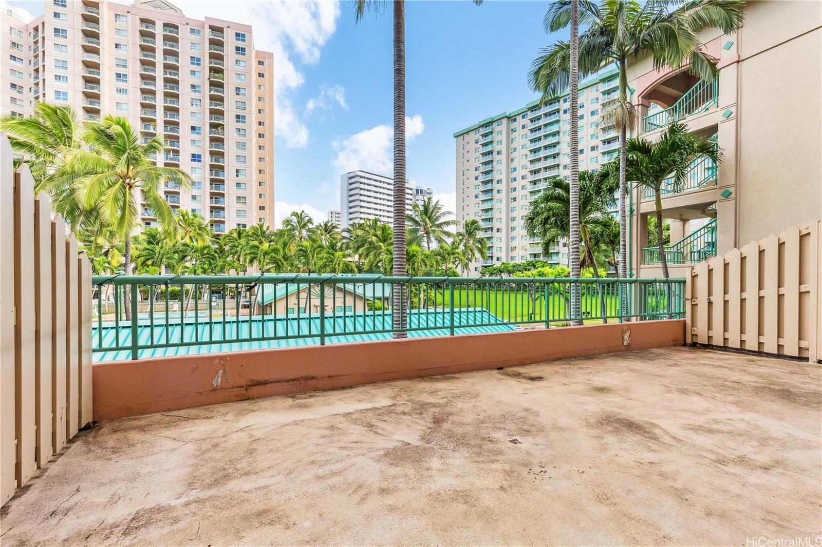 Country Club Village 3 condo # 119, Honolulu, Hawaii - photo 12 of 21